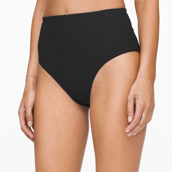 LULULEMON
Clear Waters High-waist Skimpy Bottom